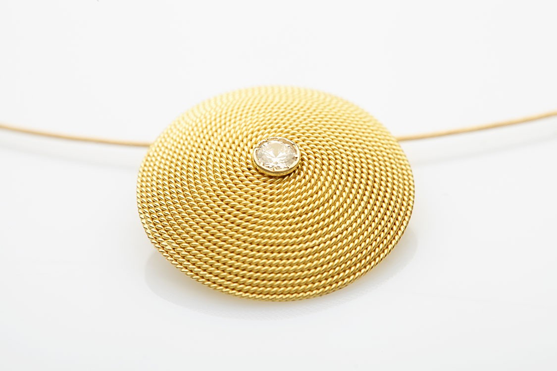 ciondolo filigrana oro